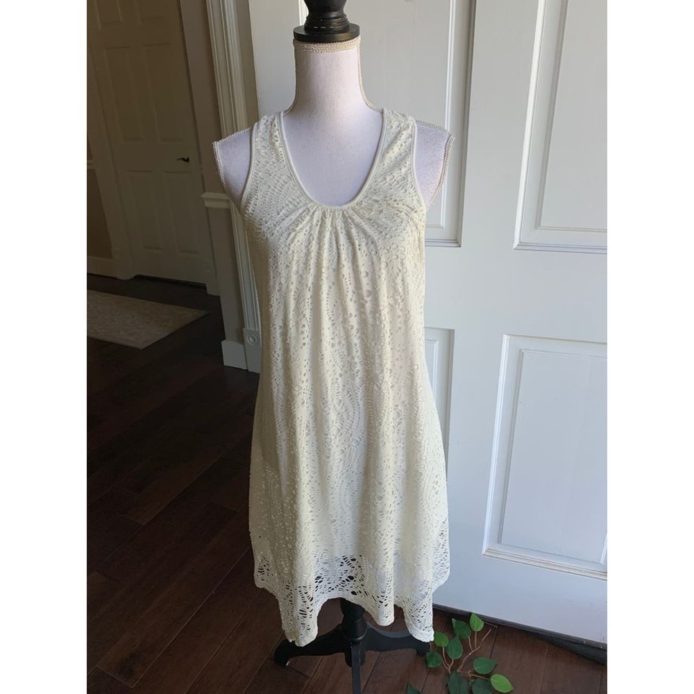 Neesha high/low white casual eyelet dress size M/L